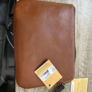 NWT Patricia Nash Wristlet. Camel tan leather.